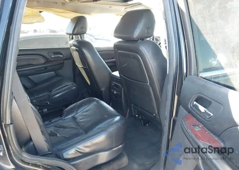 2007 Cadillac Escalade Standard z USA, uszkodzony, nr VIN 1GYEC63827R307879